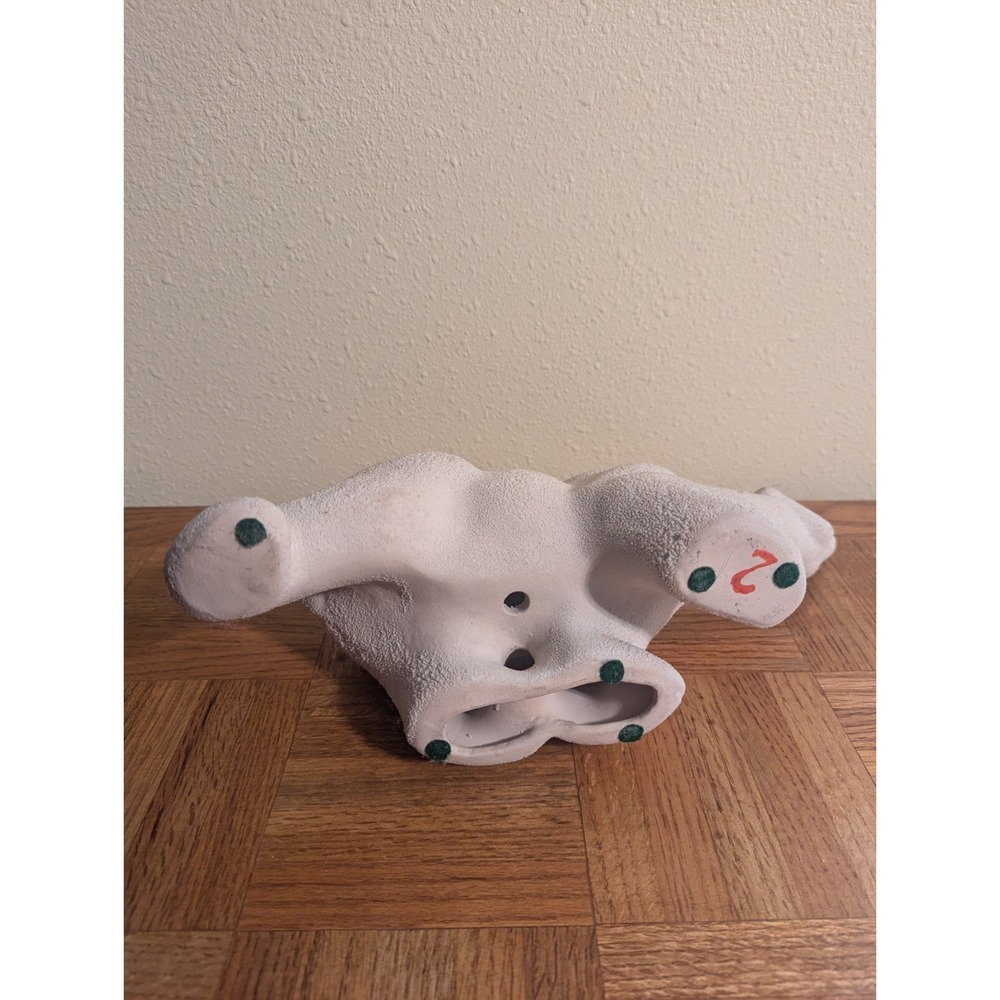 VINTAGE INUIT ESKIMO POLAR BEAR ART SCULPTURE Walking Bear Porcelain Textured - Picture 9 of 13